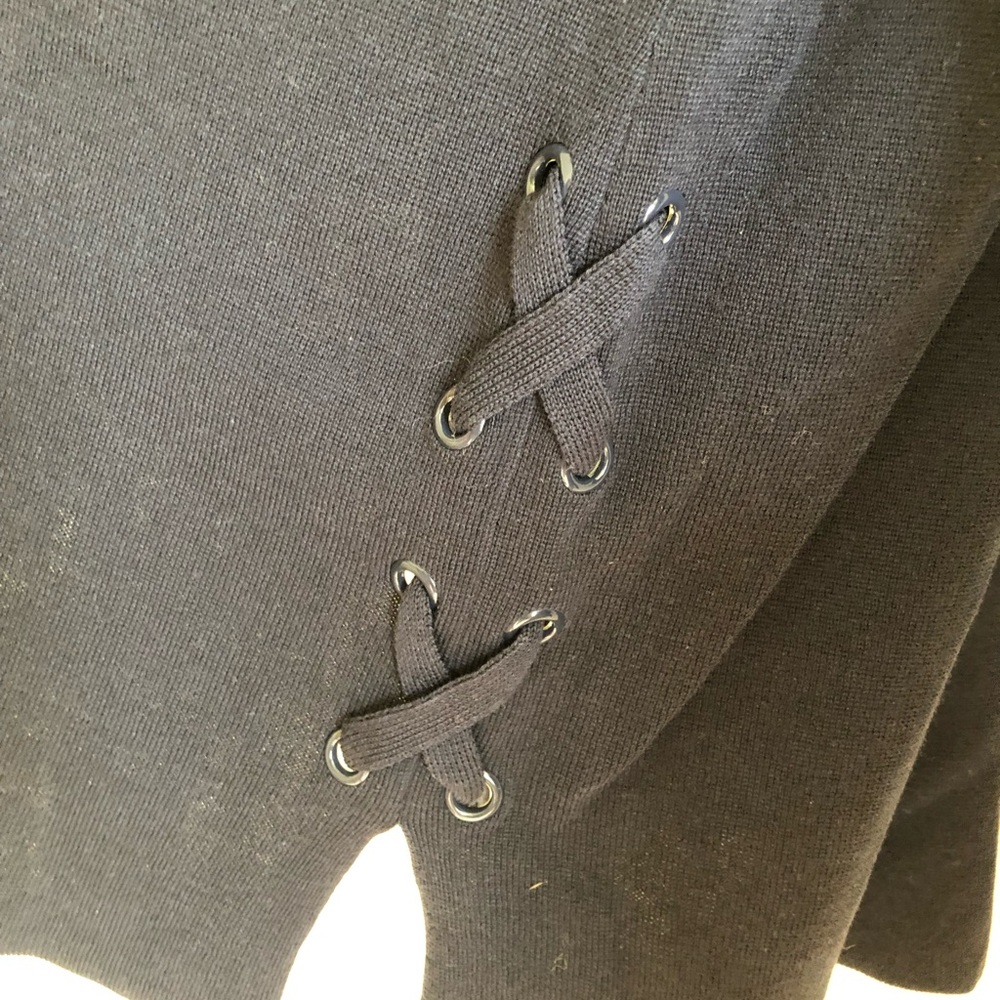 Talbots Sweater - Picture 3 of 4